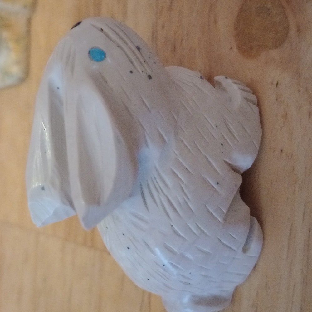 Carved Stone Bunny Rabbits - Picture 3 of 3